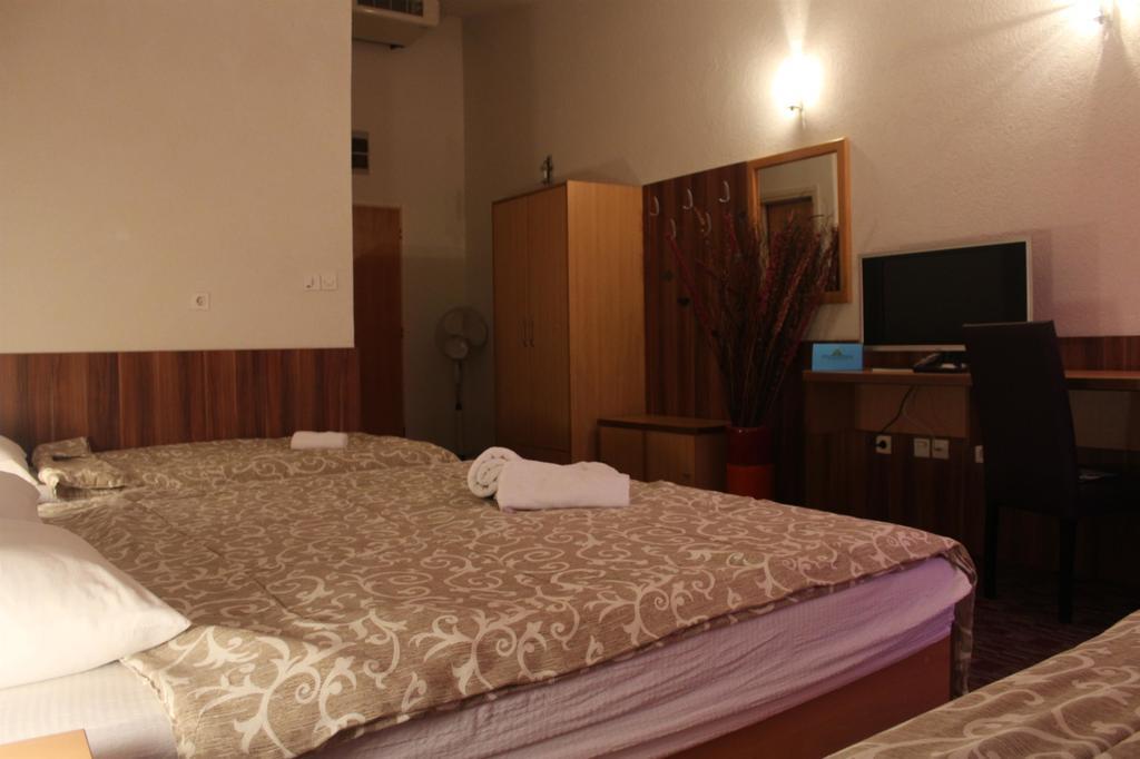 Hotel Piramida Sunca Visoko Exterior foto